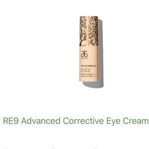 NWB re9 eye cream